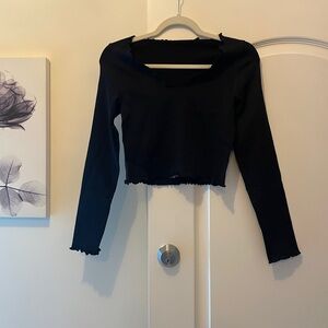 OQQ Black Long Sleeve Crop Top
